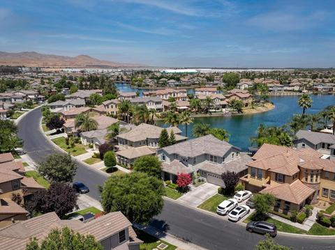 1307 Horizon Ln, Patterson, CA 95363 photo 3