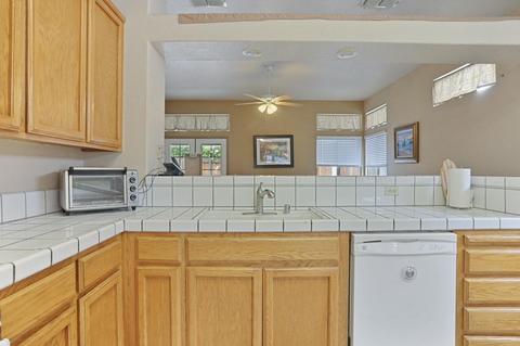 2637 Tradition Way, Modesto, CA 95355 photo 13