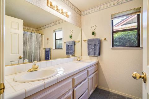 5880 Devon Dr, Rocklin, CA 95765 photo 17