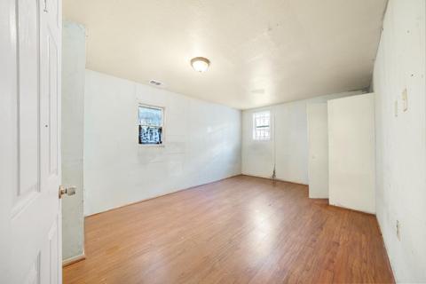 2318 Myrtle St, Oakland, CA 94607 photo 8