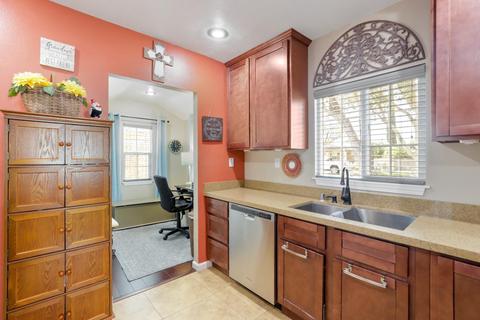 914 Roosevelt Ave, Tracy, CA 95376 photo 12