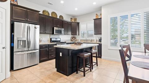 2170 Macedo St, Manteca, CA 95337 photo 9