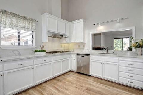 702 Lake Terrace Cir, Davis, CA 95616 photo 15