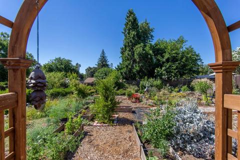 8564 Oak Ave, Orangevale, CA 95662 photo 28