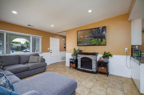 1909 Jupiter, Ceres, CA 95307 photo 11