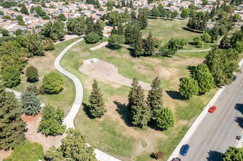 3908 Drakeshire Dr, Modesto, CA 95356 photo 26