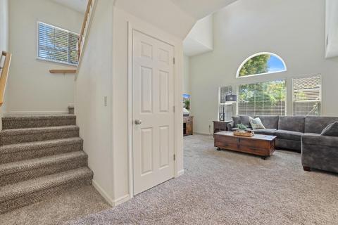 827 Zumstein Dr, Ripon, CA 95366 photo 9