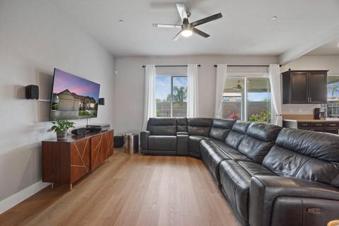 1082 Dimaggio Way, Galt, CA 95632 photo 13