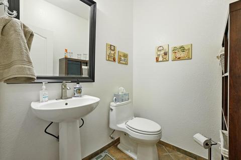 2035 Lauritson Ln, Manteca, CA 95336 photo 25