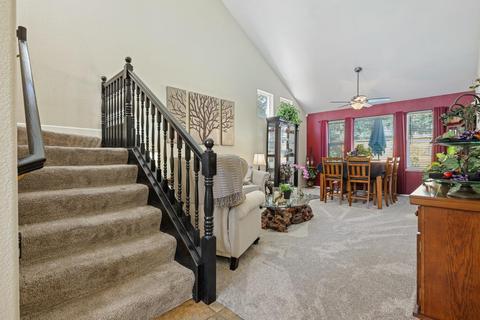 2035 Lauritson Ln, Manteca, CA 95336 photo 4