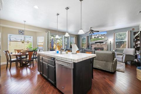 2035 Lauritson Ln, Manteca, CA 95336 photo 10