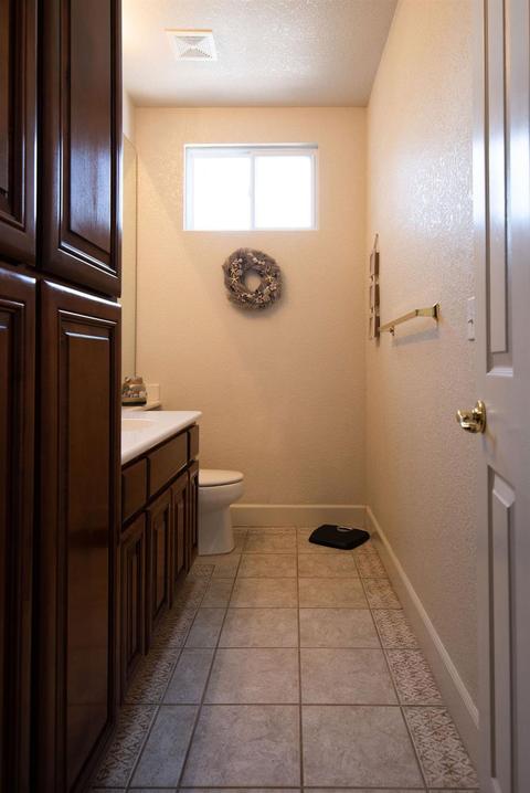 1813 New Chesham Ct, Modesto, CA 95355 photo 44