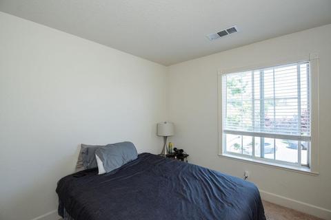 1813 New Chesham Ct, Modesto, CA 95355 photo 21