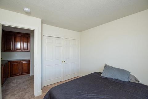 1813 New Chesham Ct, Modesto, CA 95355 photo 22