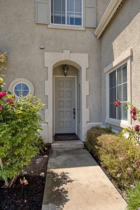 1813 New Chesham Ct, Modesto, CA 95355 photo 3