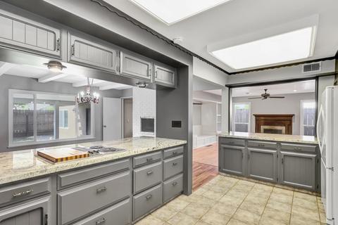 1402 Cypress Ave, Modesto, CA 95350 photo 5