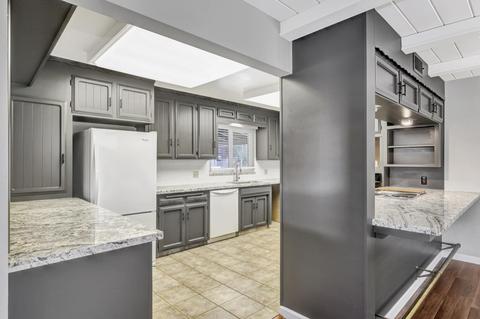 1402 Cypress Ave, Modesto, CA 95350 photo 2