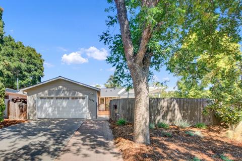 1204 Cypress Ln, Davis, CA 95616 photo 2