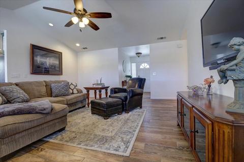 761 Helen Dr, Ripon, CA 95366 photo 6
