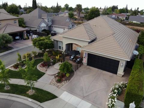 1721 Magic Ln, Lodi, CA 95242 photo 2