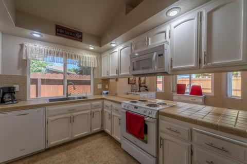920 Vindel Ln, Modesto, CA 95350 photo 9