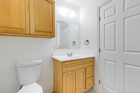 909 Valley Wind Way, Modesto, CA 95351 photo 19