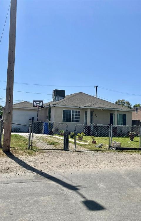 1216 Eugene Ave, Modesto, CA 95351 photo 1