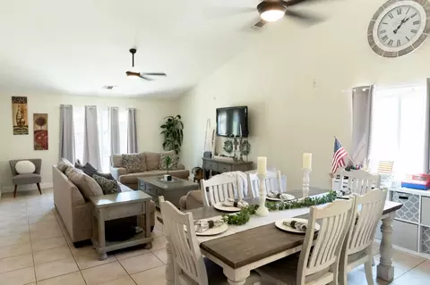 2136 Charles St, Hughson, CA 95326 photo 4