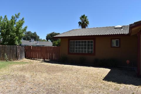 1817 Amber Ct, Merced, CA 95341 photo 3