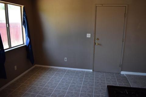 1817 Amber Ct, Merced, CA 95341 photo 10