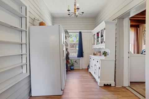 902 Tully Rd, Modesto, CA 95350 photo 5