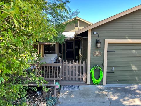294 Tennis Ct, Copperopolis, CA 95228 photo 2