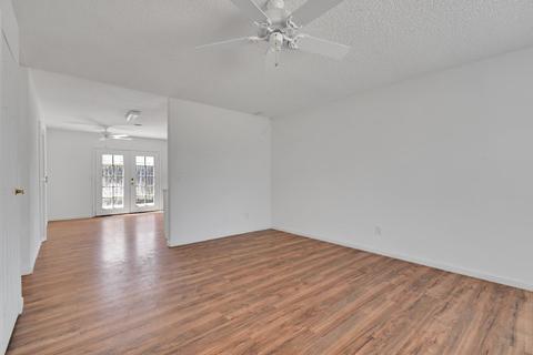 1884 Meadow Ct, Olivehurst, CA 95961 photo 7