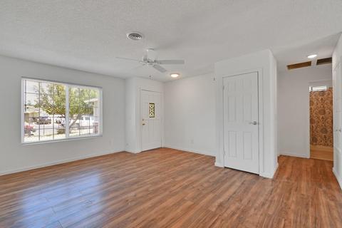 1884 Meadow Ct, Olivehurst, CA 95961 photo 5