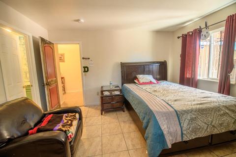 704 Glen Ave, Modesto, CA 95358 photo 22