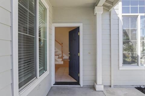 438 Burlington Dr, Tracy, CA 95376 photo 4