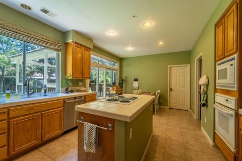 692 Quail Run Cir, Tracy, CA 95377 photo 6