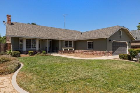 1675 Freedom Ct, Turlock, CA 95382 photo 2