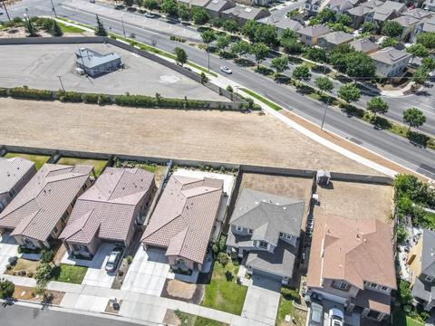 4326 Strathmore Pl, Merced, CA 95348 photo 6