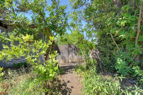 909 Fordham Dr, Davis, CA 95616 photo 59