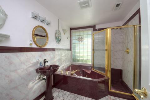 202 Helen Ave, Modesto, CA 95354 photo 14