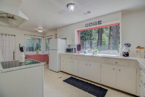 6573 Center View Dr, Pollock Pines, CA 95726 photo 4