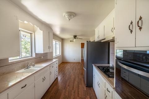 525 Sutter St, Manteca, CA 95336 photo 8