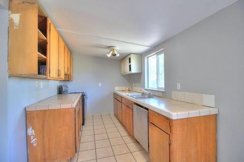 215 Amador Ave, Modesto, CA 95358 photo 17