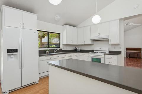 218 Grande Ave, Davis, CA 95616 photo 3