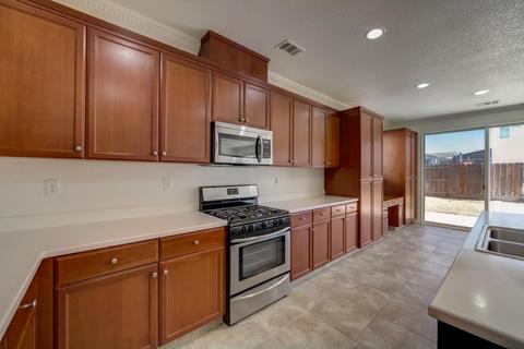 3770 Attika St, Ceres, CA 95307 photo 2