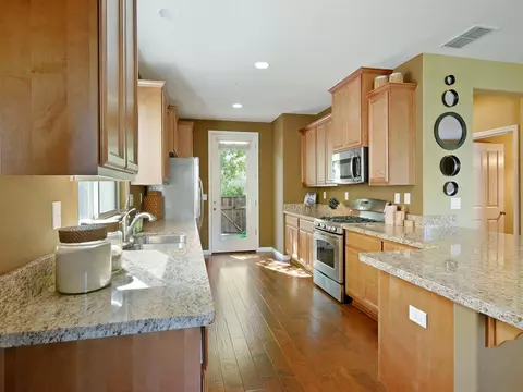 3640 Santo Ter, Davis, CA 95618 photo 5