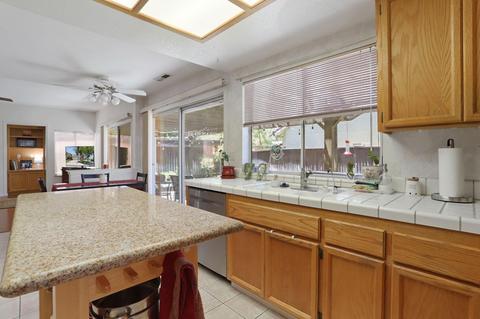 1390 Parkside Dr, Tracy, CA 95376 photo 14