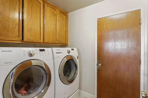 2049 Sheldon Dr, Modesto, CA 95350 photo 23