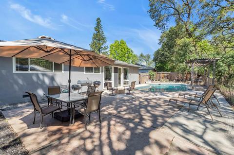 6015 Bryce Way, Rocklin, CA 95677 photo 2